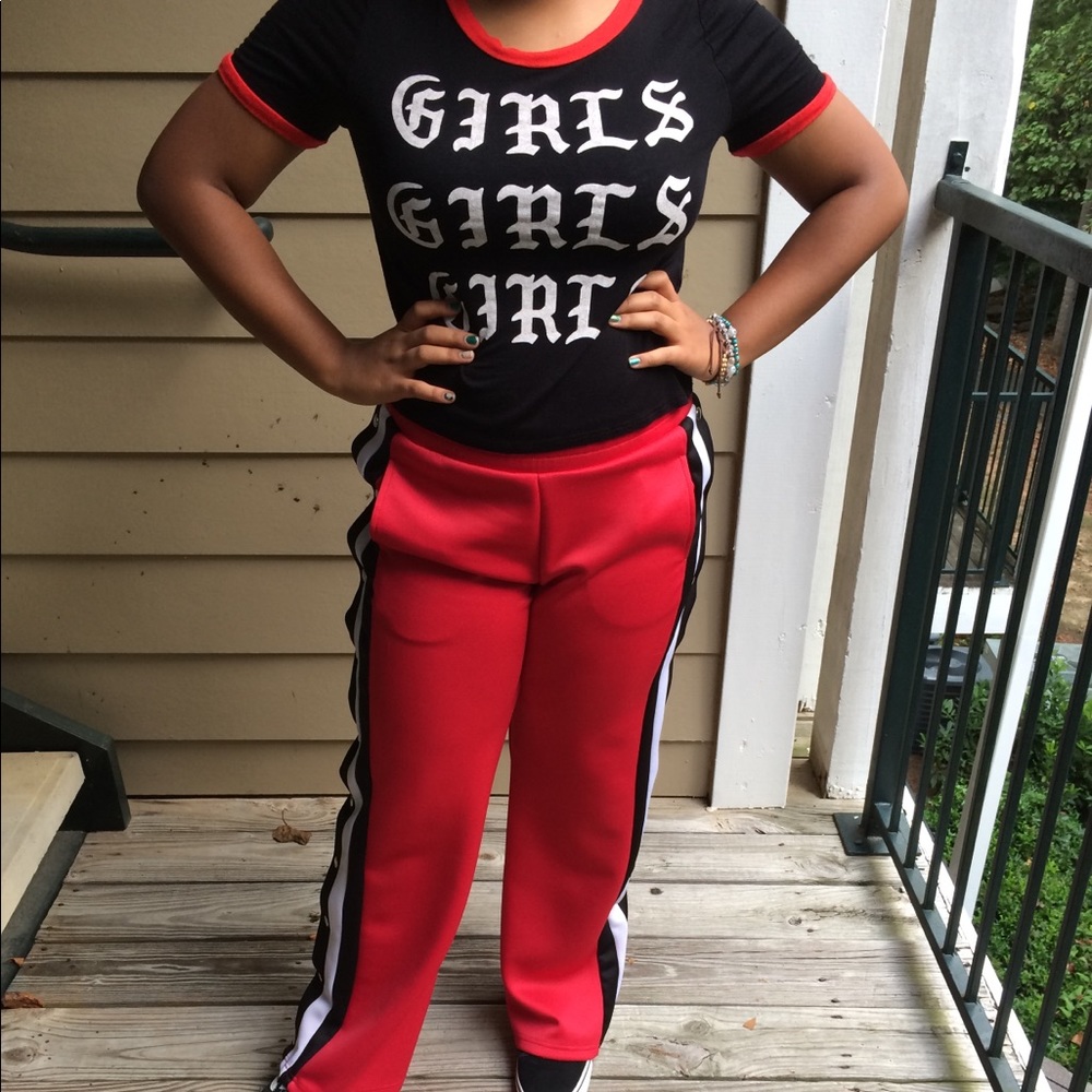 Red button down pants - Picture 2 of 2